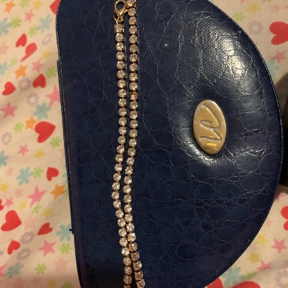 Earrings and Coker/bracelet set - Picture 5 of 8